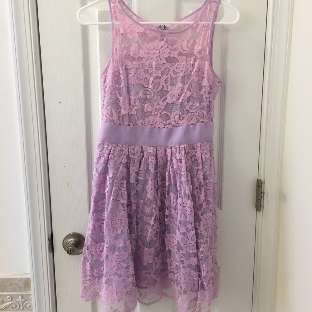 Lavender lace spring dress!